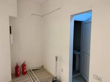 офисы в бизнес центре аренда: 28 may metrosunun yaxınlığında yeni yol kənarı yeni təmirli obyekt — 4