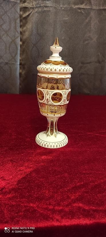 quzu qabi: Qədəhlər, rəng - Qızılı, Şüşə, 1 əd — 1