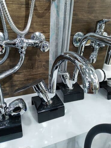 əl yuyan: Xromlu lavabo qarışdırıcısı (su kranı) - Material: parlaq xrom — 1