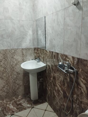 qurtulusda kiraye ev: 50 kv. m, 2 otaqlı, İşıq, İnternet, Qaz — 10