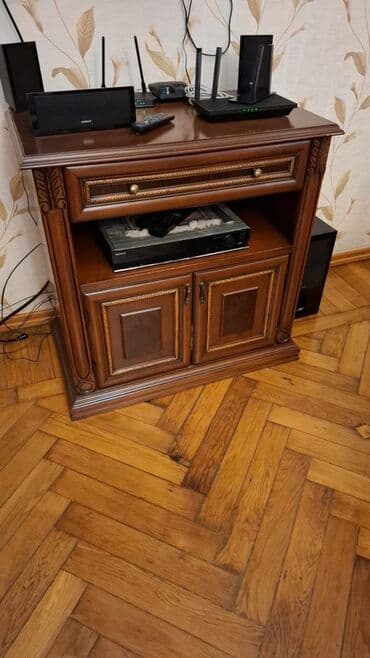 угловой стол с полками: Qonaq otağı üçün, Açılmayan, Dördbucaq masa, 8 stul — 2