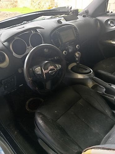 elantra qapi: Nissan Juke – ehtiyat hissələri üçün - Korpus: qara rəng, 5 qapı. Ön — 9