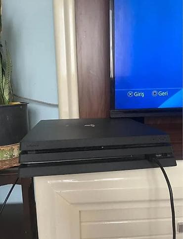 video light: PlayStation 4 (PS4) Slim oyun konsolu Xüsusiyyətlər: - Model: Sony — 5