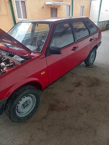 avtomobil lada: LADA Samara 2108/2109, qırmızı rəng, 5 qapılı hetçbek. - Mühərrik — 6