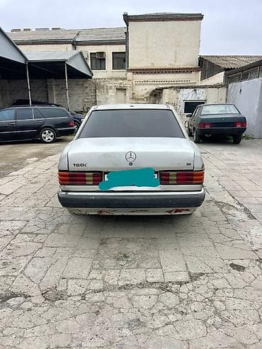 mercedes e 240: Mercedes-Benz 190 (W201): 2 l | 1992 il Sedan — 6