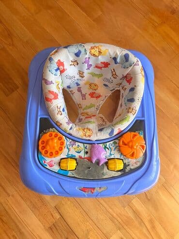 i̇nteraktiv oyuncaq itlər: Mavi rəngli plastikdən hazırlanmış bu uşaq gəzdiricisi, uşağınızın ilk — 2