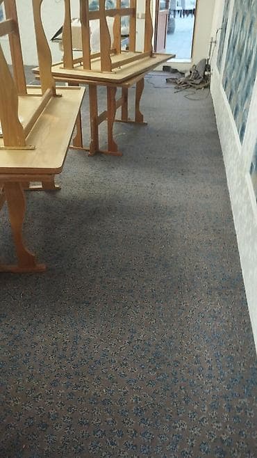 Metrəsi 3 Manat Xalça Eni:1metr 75 sm İşdənmişdi Xalça Ofisə Yararlı