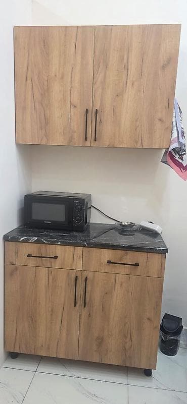 Mətbəx dolabı dəsti 2 aydı zakazla düzəlib təzə kimidir.gərək yoxdur