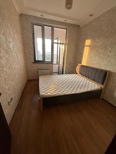 otağ: Razinə gedən yol, Pagarni tərəf, astanovkaya (dayanacağa) yaxın binada — 3