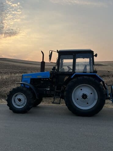 трактор yto x904 цена в бишкеке: Traktor satılır! İli-2022 Heç bir yeri açılmayıb zavoddu. Qiymətdə — 3
