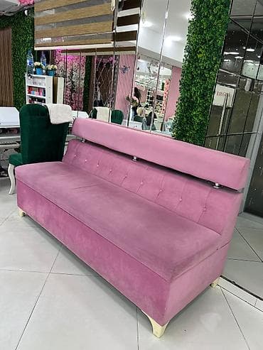 Bazalı divan satıılır ölçü 1,80 qiymət 150 azn. Yasamal (2121) KİFA75