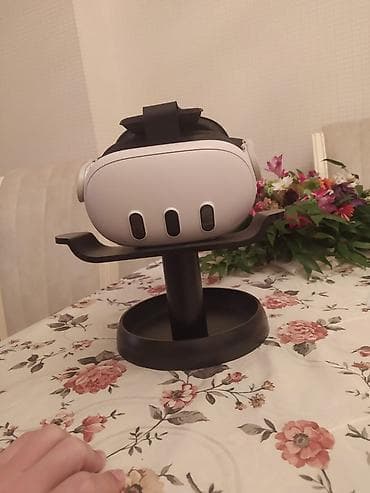 ucuz iphoneler: Meta Quest 3 VR eynəyi + stend - All‑in‑one VR qulaqlıq: ön paneldə — 5