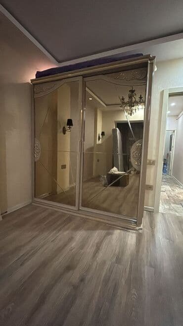 Матрасы: Б/у, Купе, 2 двери Гардеробный шкаф — 1