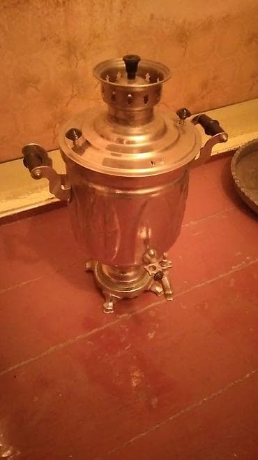 sutular: Samovar dəsti – köhnə tip kömür/sobaya qoyulan samovarlar Tərkib: - 2 — 2