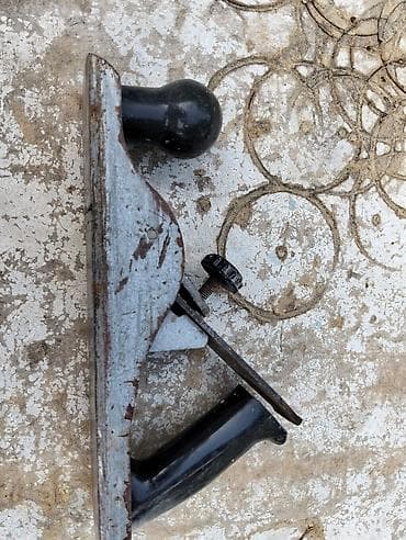 lovhe: Metall gövdəli əl rendəsi - Material: tökmə metal korpus, möhkəm — 2