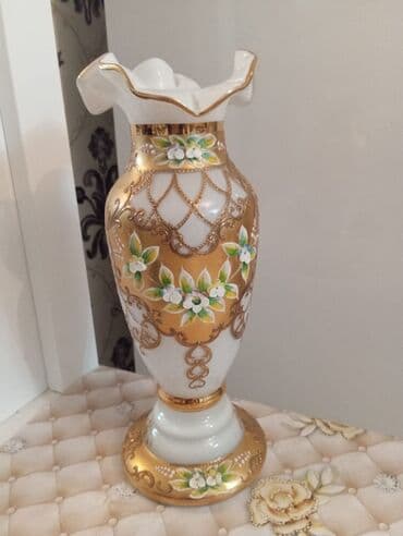 sardunya gülü: Bir vaza, Keramika — 1