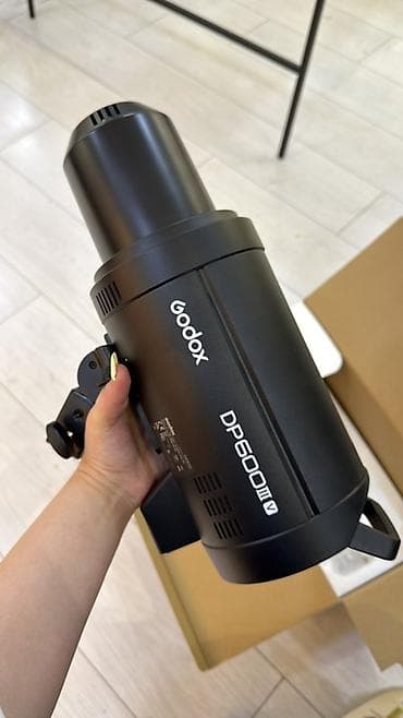 softboks: Godox DP600III V studiya fləşi - Model: Godox DP600III V - Güc: 600Ws — 1