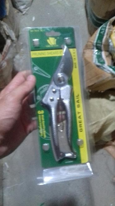 bıçaqlar: Bağ qayçısı qiyməti endirimdedir qiyməti 16man (18man idi evell ) — 3