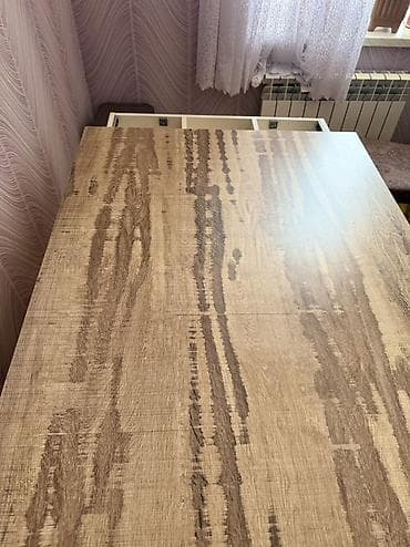 Mətbəx/Qonaq otağı üçün masa - Üst hissə: ağac teksturalı laminat lalafo.az -da Mətbəx/Qonaq otağı üçün masa - Üst hissə: ağac teksturalı laminat