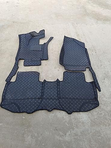 niva kardan: Avtomobil üçün tam komplekt döşəmə xalçası (3D model)changan uni z — 1