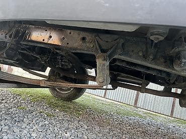 mercedes masinlari: Yükdaşıma üçün hazır, tentəli “qutu” kuzovu olan yüngül yük maşını — 9