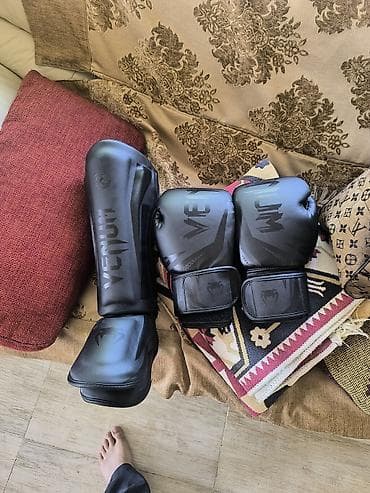 boks torbası: Venum boks və kickboks dəst -Venum əlcək və fut satılır təp təzədir — 2