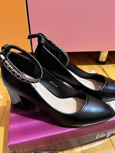 Sabo: Qadın klassik tufliləri - Rəng: qara - Model: yumru burunlu, qapalı — 1