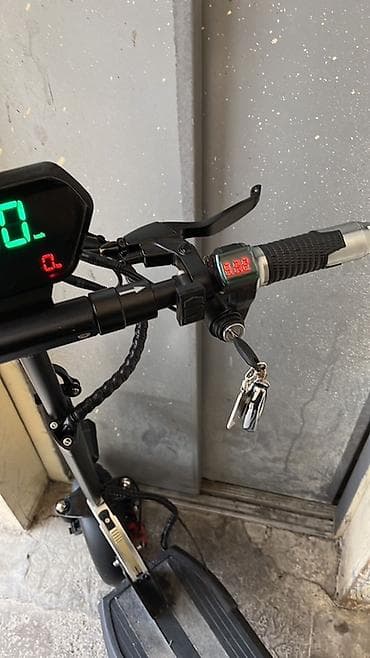 Электросамокаты: Salam sukter yaxşı vəzyətdədi 1000w 15Aperdir çəki götürməyi 150 — 4