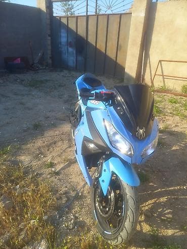 125cc moped: Yamaha — 5