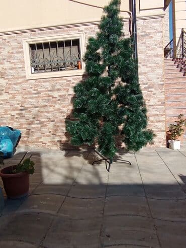 Ev üçün digər mallar: Süni Yeni il şam ağacı - Klassik konusvari forma, sıx iynəyarpaqlı — 1