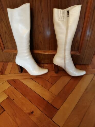 kişi üçün qırmızı çəkmələr: Qadın və kişi üçün müxtəlif üslubda çəkmə və bot kolleksiyası - — 2