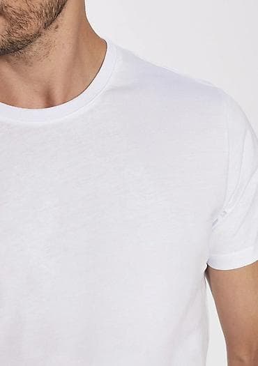 Kurtkalar: Ağ rəngli kişi T‑şörtü - Model: klassik qısaqol, dairəvi yaxa - Rəng — 5