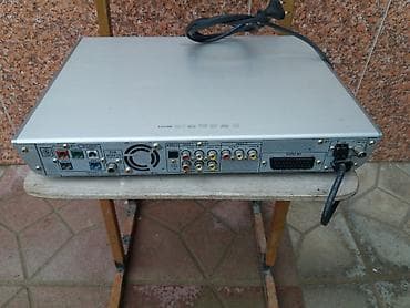 canon eos 4000d: Sony amplifier dvd işlək vəziyyətdə pultu yoxdur. tək özüdü. ünvan — 4