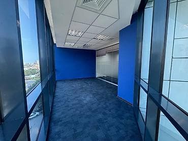 ucuz ev: İcarəyə verilir 3 otaqlı ofis 92 m², 8 Noyabr m. Daha 7 şəklə bax — 1