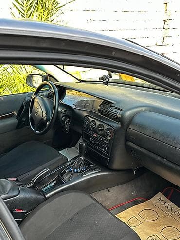 opel omega b: Opel Omega: 2 l | 1995 il 360000 km Sedan — 4