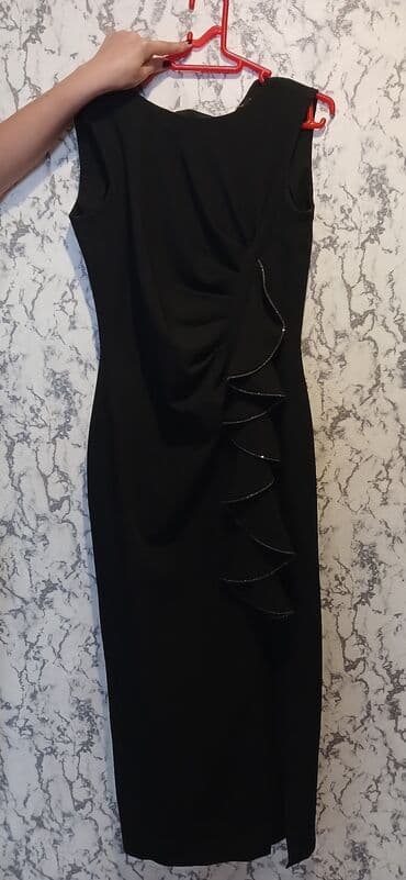 Qara zərif ziyafət donu - Rəng: klassik qara - Model: qolsuz, dar