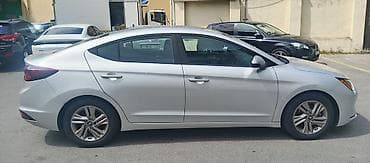 hyundai elantra 2012: Hyundai Elantra: 2 l | 2019 il Sedan — 4