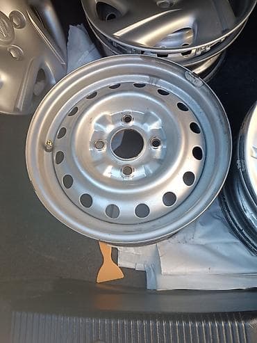 xarici disk: Yeni Kolpak Nissan R 14 — 2