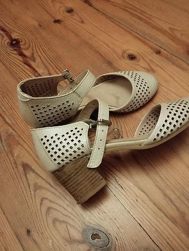 Tuflilər: Tuflilər, Dolce & Gabbana, Ölçü: 38, rəng - Bej, İşlənmiş — 2