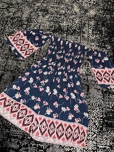 Qadin paltarı – Cix brendi - Model: off-shoulder (çiyin açıq) dizayn