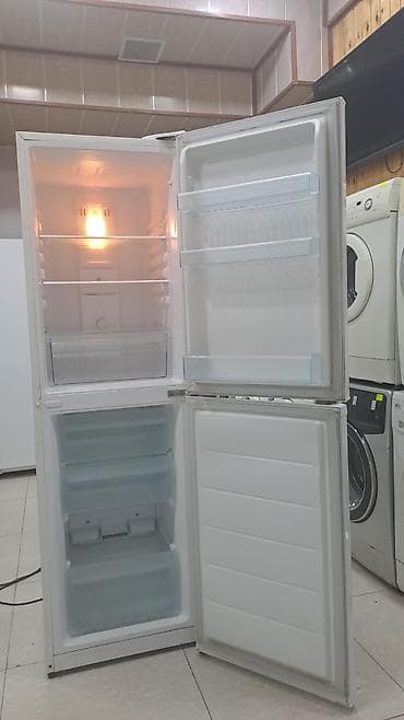 İki qapılı məişət soyuducusu - Alt hissədə dondurucu, üst hissədə lalafo.az -da İki qapılı məişət soyuducusu - Alt hissədə dondurucu, üst hissədə