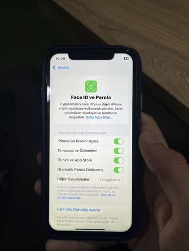 iphon xr: IPhone 13, Mavi, Face ID — 4