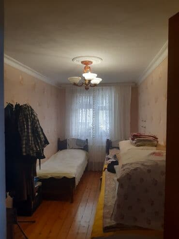 tələbələr üçün kirayə evlər otaq yoldası: 3 otaqlı, 59 kv. m, Orta təmir — 4