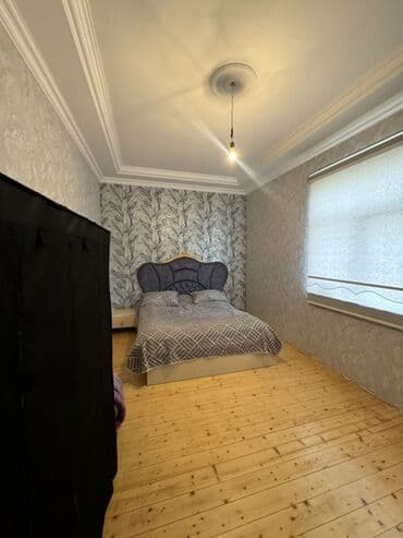 çiçək qəsəbəsi: 4 otaqlı, 100 kv. m, Orta təmir — 7