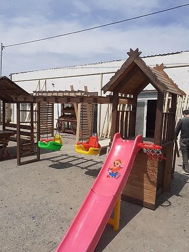 oyuncaq gitara: Uşaq oyun kompleksi – taxta evciyik və sallanan yelləncəklərlə - — 7