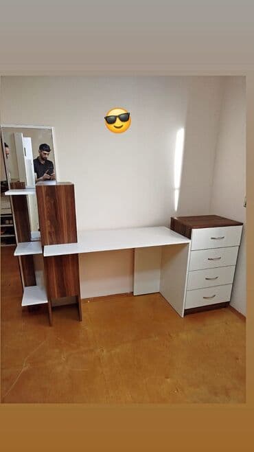 mətbəxə stolu: Kompüter masası, Yeni — 1
