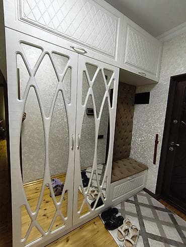 İşlənmiş, 2 qapılı, Güzgülü, Ağ, Açılan, Düz dolab — 1