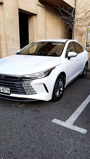 BYD Destroyer 05: 1.5 l | 2025 il 33000 km Sedan — 1