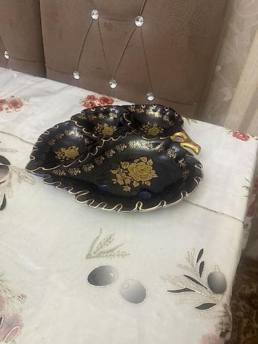 serviz qablar: Bir çox qab yenidir istifadə olunmayıb dəst cüt və ya 6 ədəddir — 6