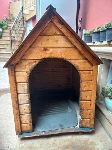 it yuvasi satilir: Taxta it evi.Temiz taxtadandir.Üzəri laklidir — 1